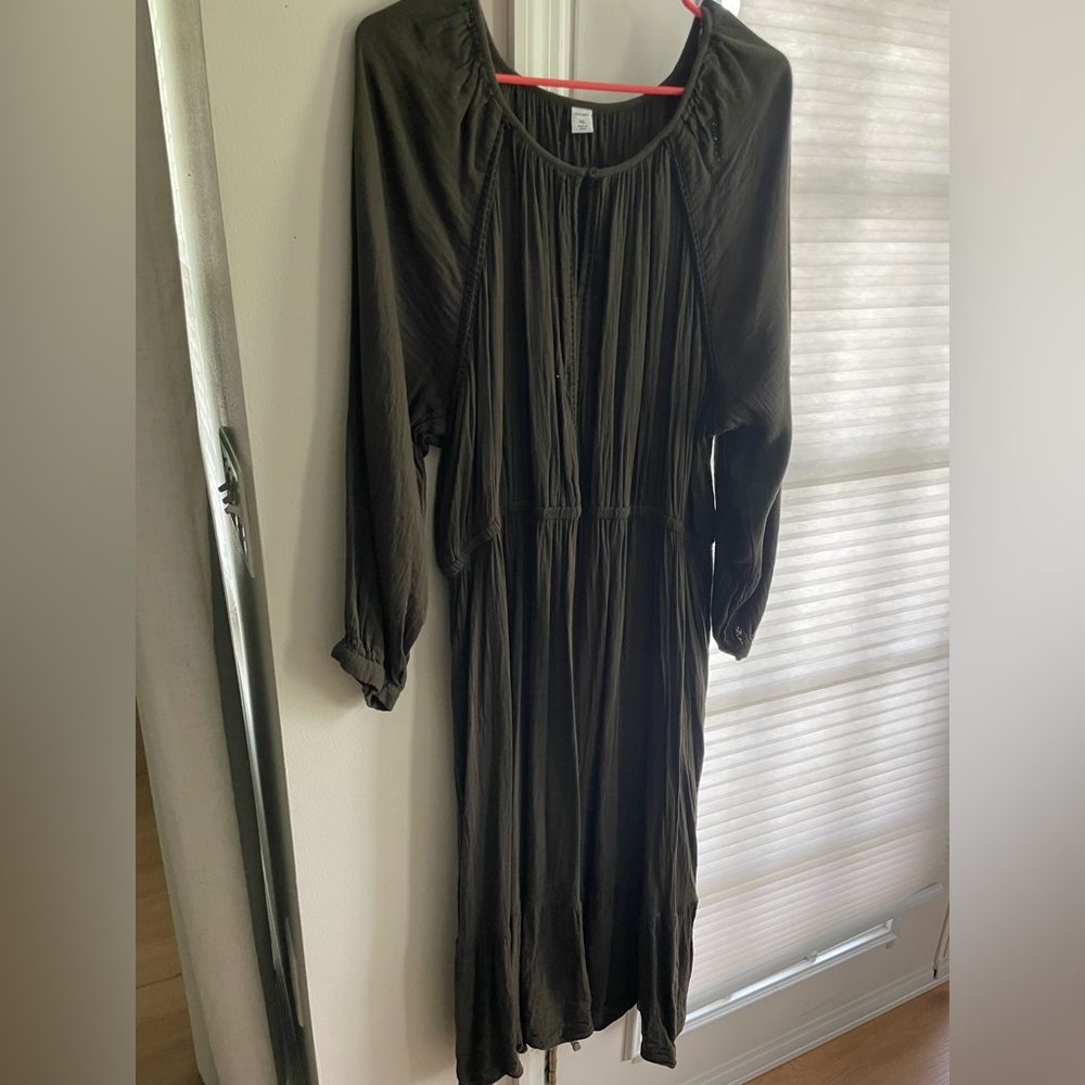 Old Navy Embroidered Midi XXL